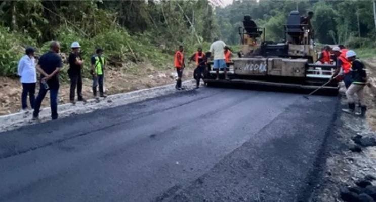 Progres Pembangunan Ruas Jalan Watui–Huku Kecil–Abio